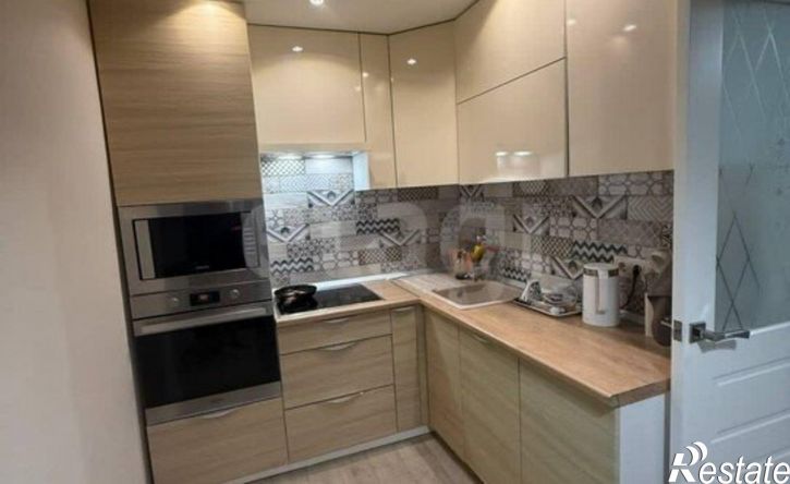 3-комн квартира улица Карбышева, 7,  д. 7