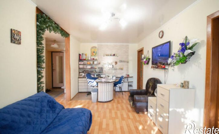 3-комн квартира Ялуторовск, улица Ленина, 35