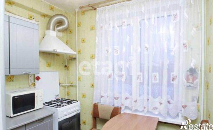 3-комн квартира Заводоуковская улица, 2,  д. 2