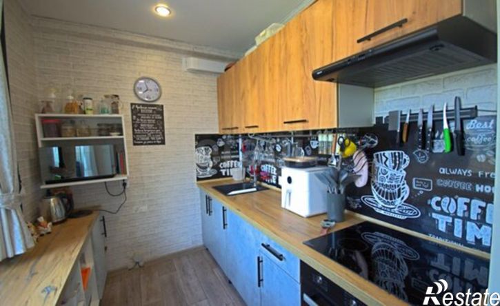 3-комн квартира Ялуторовск, улица Лизы Чайкиной, 24