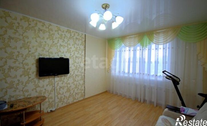 4-комн квартира ул Революции, 181,  д. 181