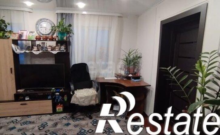 3-комн квартира улица Седова, 20,  д. 20