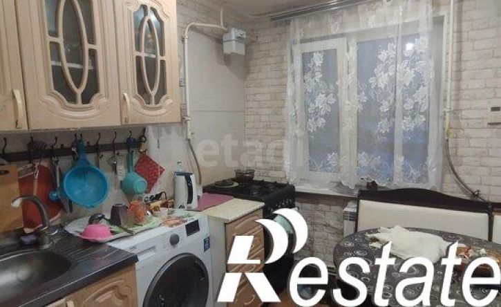 3-комн квартира улица Седова, 20,  д. 20