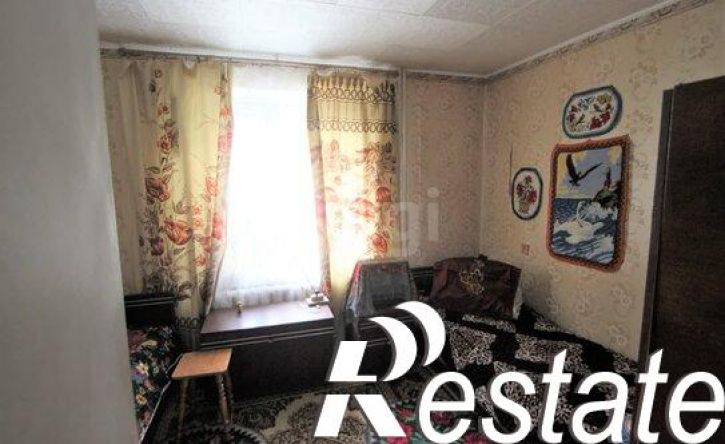 3-комн квартира улица 50 лет Октября, 8,  д. 8