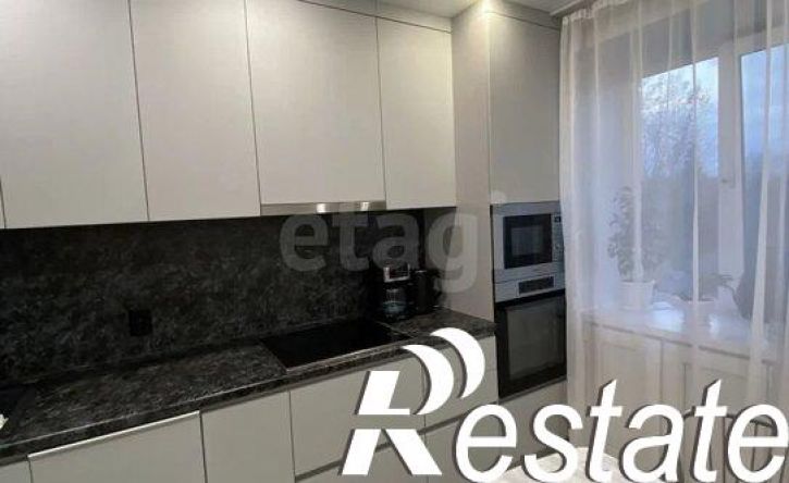 3-комн квартира улица Свердлова, 53,  д. 53