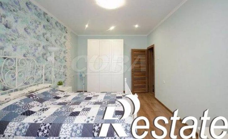 3-комн квартира улица Новикова, 38,  д. 38