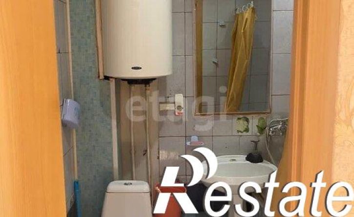 2-комн квартира улица Ватутина, 1,  д. 1